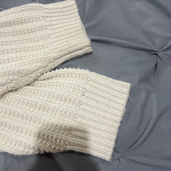 Retro Dex Sweater - Picture 5 of 6